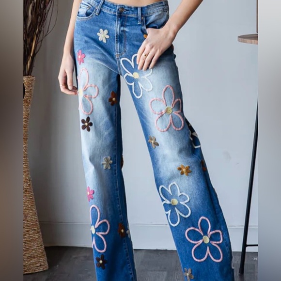 Oli & Hali Blue Floral Embroidered Jeans - Picture 8 of 9